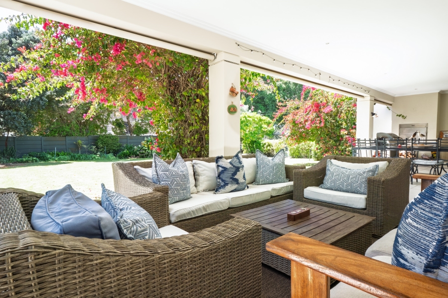 4 Bedroom Property for Sale in Leisure Isle Western Cape